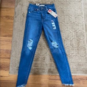 Levi’s Mile High Super Skinny Jean